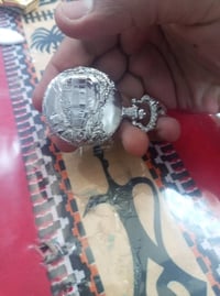 ساعة جيب • توصيل