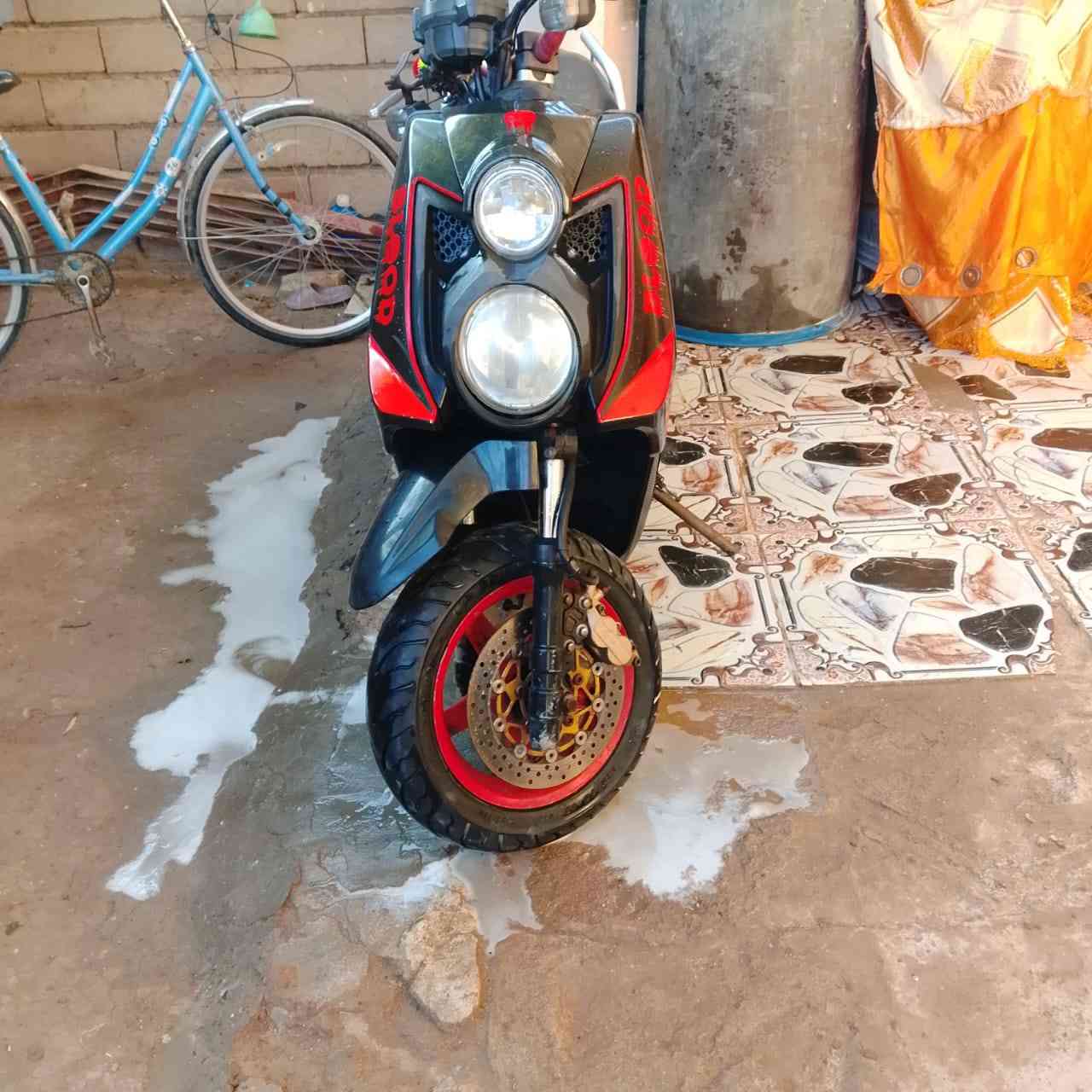 سلام عليكم للبيع مكلف بنشر دراجه سكنس جبلي مديل 2013 كفاله مامفتوح كلشي شغال سعر مليون و 100 وبيه مجال قليل مكاني الكرنه رقمي شراي يتصل ***********
