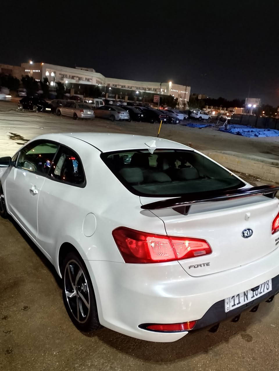 السلام عليكم
كيا فورتي 2014 كوبيه تك باب
رقم بغداد دولي هزه وسنويه وارقام جدد باسمي 
مكينه 2000 
سياره حادثه من أمريكا دعاميه اماميه فقط
وهنا سياره بيد بنيه نشخطت وطخات بسيطه نصبغ بيه 5 قطع صبغ بدون تبديل نفسهن صبغتهن ابيع حزام بس هي مو حزام 
ايرباكات كلهن شغالات
تكم قماره جنطه جاملغات خلفيه مابيهن شي 
لغود شواصي وحوض مكفولات 
كير ومكينه وصدر وتبريد وتدفئه جاهزات 
شاشه تيسلا طويله وكامره وحساس خلفي 
كامره اماميه وخلفيه مال تسجيل شارع
مري شفط اشاير بلمري 
3 انظمه قياده 
لايت زنون عالي ناصي 
تخم تاير ويل كب جديد 
صدر امامي خلفي جديد 
سياره جاهزه مابيه نقص 
مكانه بغداد الكرخ 
*********** 
السعر 85
