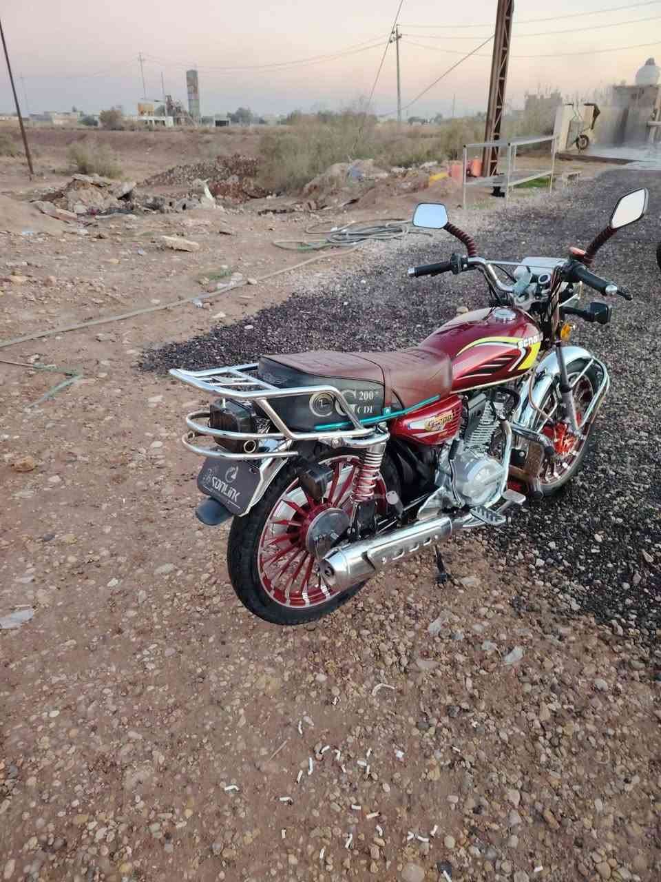 السلام عليكم دراجه للبيع محرك 200 نظافه فول متعبانه   استخدام شخصي موديل 25 اني مكلف بلنشر ***********👍***********
