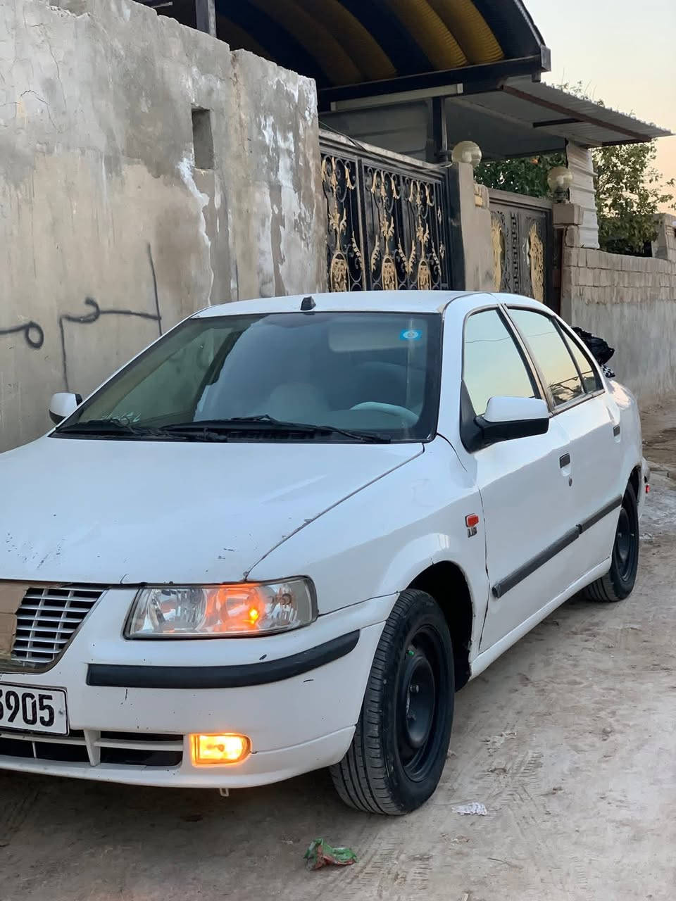 سمند للبيع 2010 متوازي عل بيعته السعر 35 عليه غرامه 200 ينزلن من سعره كير محرك تبريد تخم تاير مابيه ضربه قويه ولا دواخل بيه صبغ باب وجاملغ كدام +باب خلف عبري بارد فقط تجي تكلب وتفحص او بيك خير وتدلل  بسمي السياره سنويته 30       ***********
