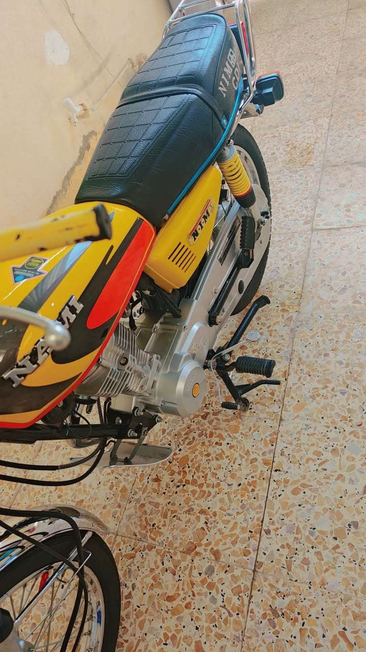 دراجه نامه متياز مديل 23 طالعه بل 24 شهر 5 اوراق اصليه مو سكنر نظافتهه 100 بل 100 مكاني كربلاء حي العسكري  سعرهه مليون او 100 وهاذه رقم مبايلي ***********
