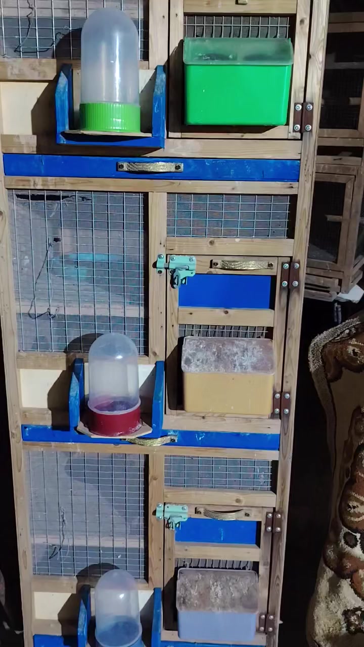 السلام عليكم
خانات عدد ثنين
كل وحده تحتوي على ٣ خانات شغل درجه اوله التفاصيل بالمقطع
مكاني الديوانية قضاء الشامية


**إذا كنت صاحب هذا الإعلان وتريد حذفه لأي سبب، رجاءا أرسل رسالة إلى الدعم الفني**