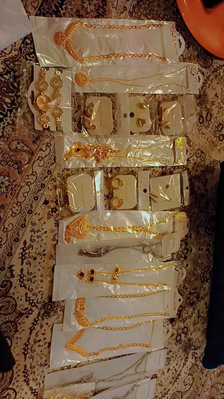 يوجد داخل مجمع كاني ستي انواع ذهب برازيلي درجه اولى وكريم تصبغات ومبيضات للوجه والجسم اسعار كلش مناسبة؟؟؟


**إذا كنت صاحب هذا الإعلان وتريد حذفه لأي سبب، رجاءا أرسل رسالة إلى الدعم الفني**