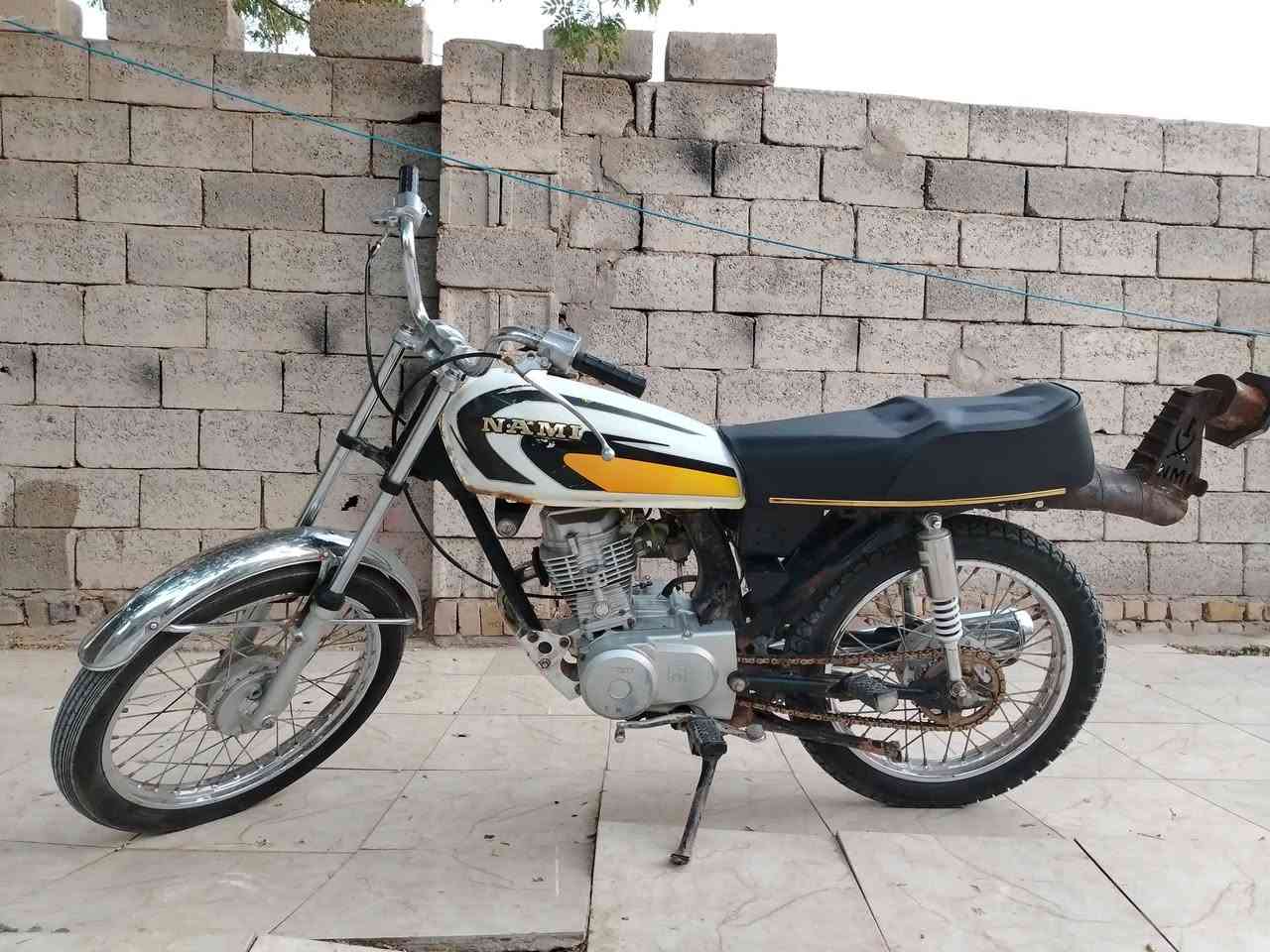 اربعه كير للبيع
شاصي 21 نامه برو اوراق اصلي 
مكينه نامه اصلي مفتوحه وبيه بخار
دراجه حلوه ومرتبه بلواقع احله من صور
سعره 650 وبيه مجال


**إذا كنت صاحب هذا الإعلان وتريد حذفه لأي سبب، رجاءا أرسل رسالة إلى الدعم الفني**