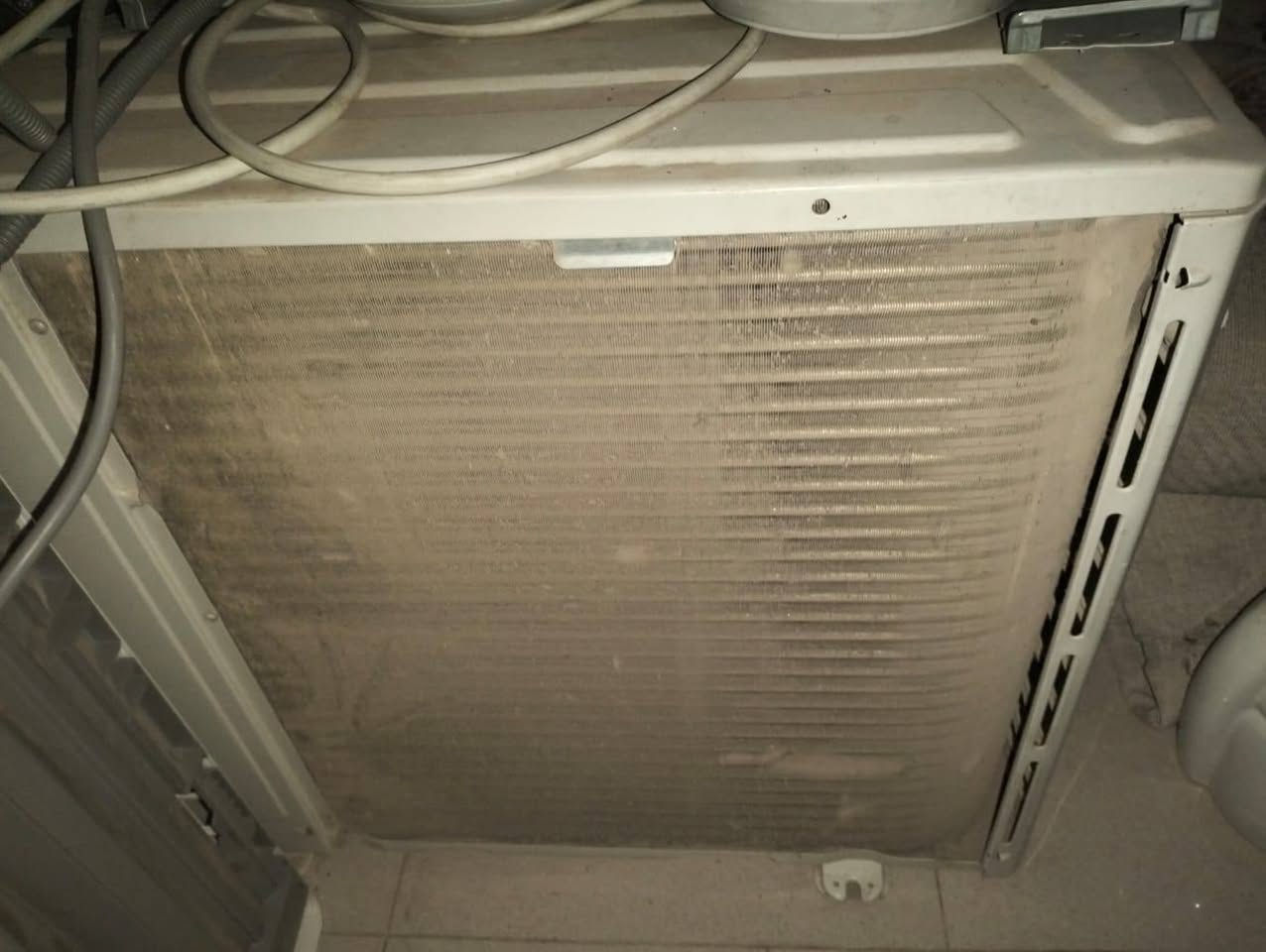 مرحبا حبايب
سلبت للبيع جديد ونضيف مستعمل موسم واحد ٢ طن تدفئه تبريد من شركه الوادي أخذته العام بمليون و١٠٠ واريده ب ٦٠٠ قفل للتواصل ***********
