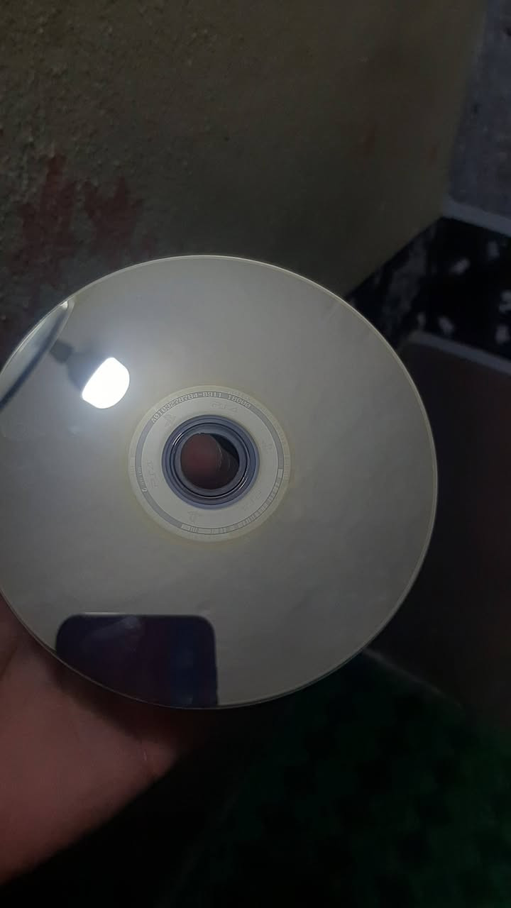 السلام عليكم 
للبيع شلع اقراص بلي 4 
Uncharted trilogy 🏴‍☠️٣ اجزاء بقرص
Infamous secon son 🔥(قرص جديد)
Spiderman miles morales عربية مدبلجة 🕷🕸
الاقراص كلهن (بحالة ممتازة) مثل مموضح بلصور 
وبس مختم infamous  البقية uncharted و سبايدر ممختمهن 
السعر كلهن40 الف قفل (لدكلي غالي بلمحلات تلاثتهن ب 55 الف ودابيع بسعر تبديل)
^مكاني ديالى بعقوبة حي المعلمين^


**إذا كنت صاحب هذا الإعلان وتريد حذفه لأي سبب، رجاءا أرسل رسالة إلى الدعم الفني**