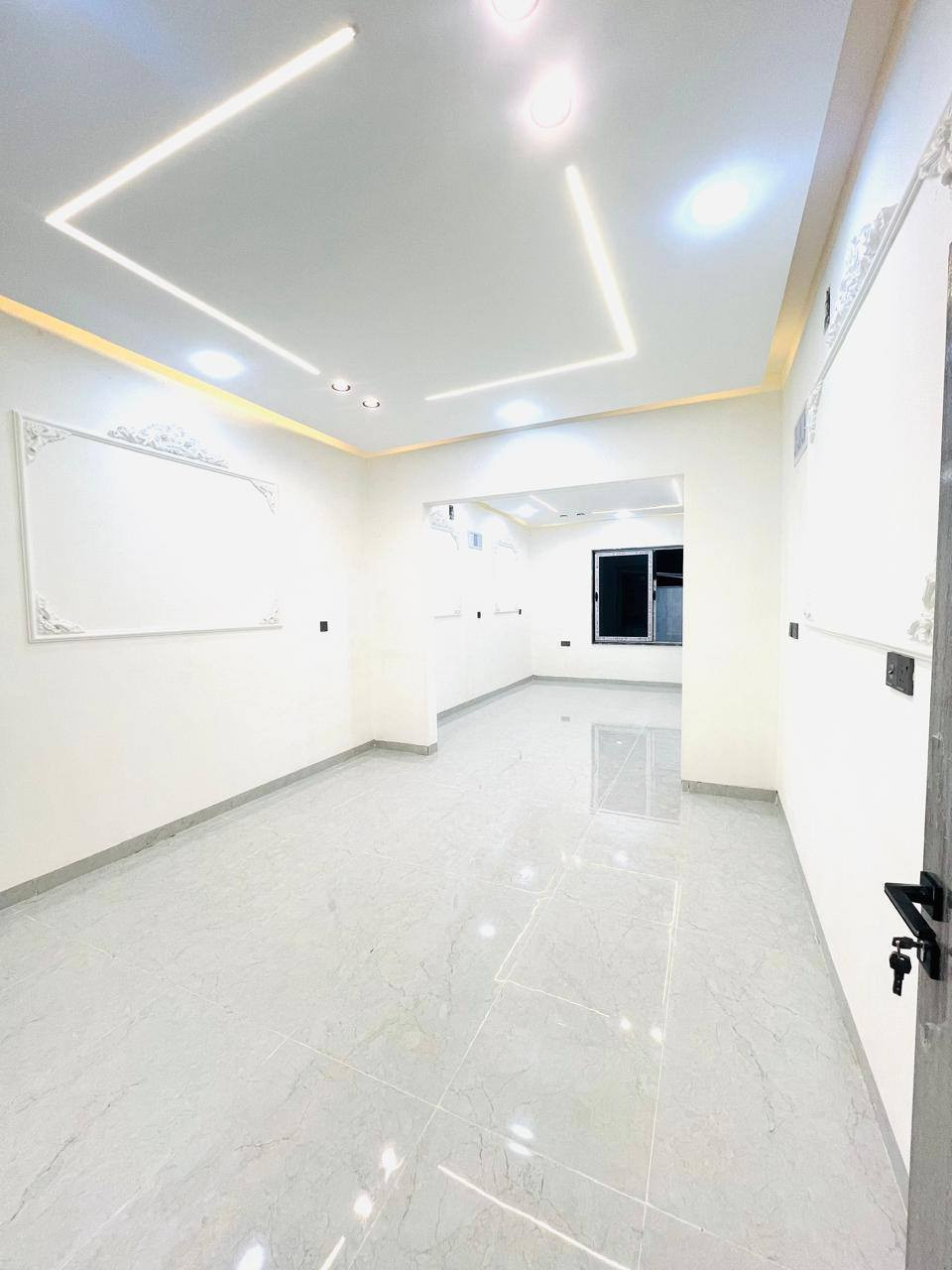 � #عروض #مكتب #الحارث #الحديث 🏡
📍 الموقع: الموصل – [حي-الملايين-الاولى]
⚡بعد-جامع-صواف
📐 المساحة: [175-متر- واجهة-10]
🛏️ عدد الغرف: [5- غرف- نوم-طابقين]
🛁 عدد الحمامات: [2-حمام ]
🍽️ مطبخ + صالة + كراج + سطح 
✨ المميزات:* سنة-البناء-2026
✅ صنف اللعقار -بستان-ملك-صرف
💸 السعر: [ يُذكر عند التواصل / او الاتصال ]
✨ -اكتب-كلمة-تم-وصلك-سعر
📞 للاستفسار والمعاينة اتصلوا بنا على الأرقام التالية:
***********
***********
📍 موقع المكتب سايدن التعليم العالي 
📍 الموصل – وقرب معمل أصب وتربيه رابعه
✨يرجه -متابعه -الصفحه-الصلكم-كل- مهواجديد
📌 نستقبل كافة العروضات داخل أحياء الموصل 

#عقارات_الموصل #دار_للبيع #الموصل #بيت_للبيع #مكتب_الحارث #الحديث   #فرصة_عقارية #الموصل
