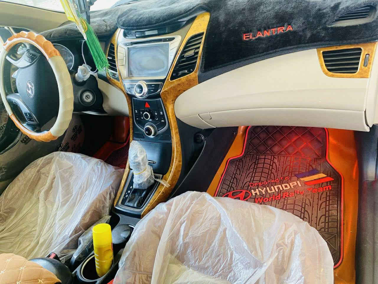 سيارة النتره موديل 2016سياره فول موصفات ماعده بصمه محرك كير مكفوله قطعتين تبريد محرك 1800سياره بيه قطعتين صبغ رقم بغداد الاستفسار على خاص او على الرقم التالي ***********
