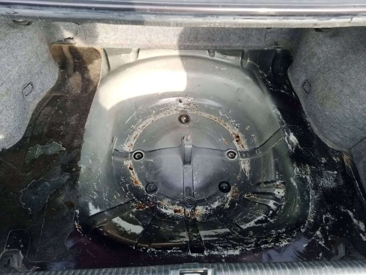 موديل 91
محرك شرط لاتنقيص ولاتبخير 

كير عل ثالث يفلت فقط

سيارة لاصرف ولانفخ من التبديلة للتبديلة 

ارفلو مظبوط نوزلات مظبوطة 

قطارة بلبانزين 

ترايك بغداد 

رقم الماني سنوية مامنتهية اني شرعيها وكالة وتحويل 

السعر 40 وبيها مجال للشراي 

سيارة حلوة ونظيفة وشوف العين يبري الذمة

***********
