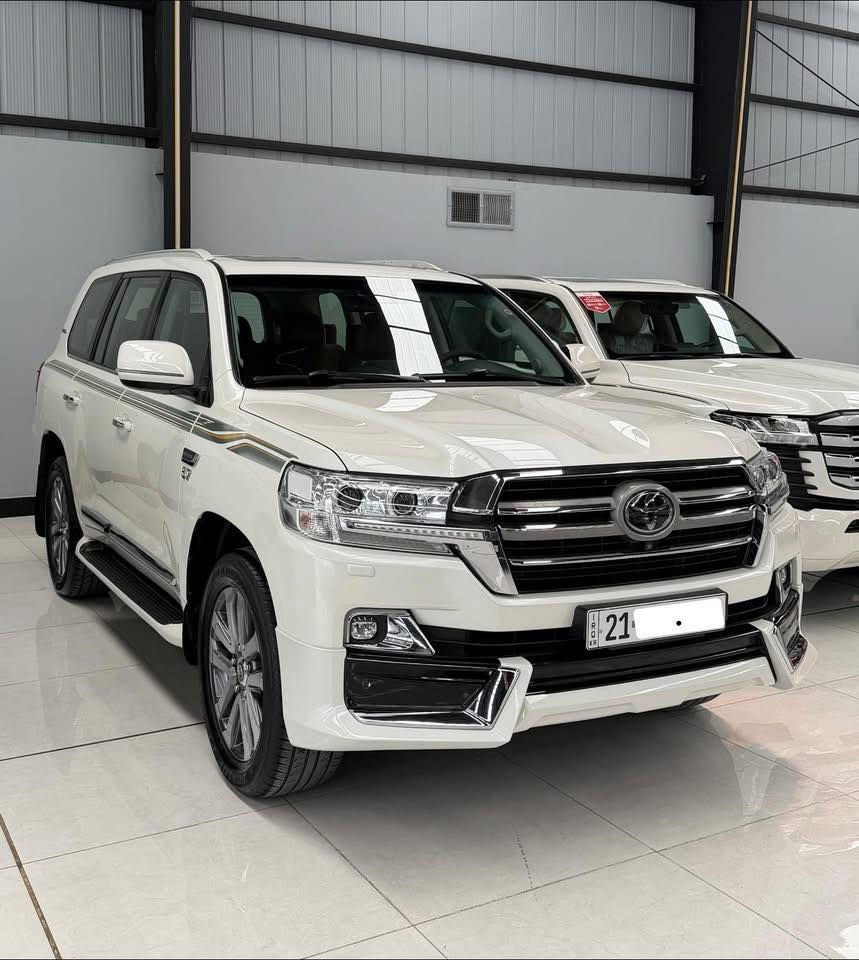تويوتا لاندكروزر
الموديل : 2019 
شركة : بريم
الفئة : VX,S 
الأجزاء المطلية : كلين تايتل
المسافة المقطوعة : 90,000 الف كم
محرك : 5,700 / 8 سلندر
اللوحة : السليمانية ، خصوصي

السعر : 58,000 الف دولار 

☎️ للستفسار : ***********
