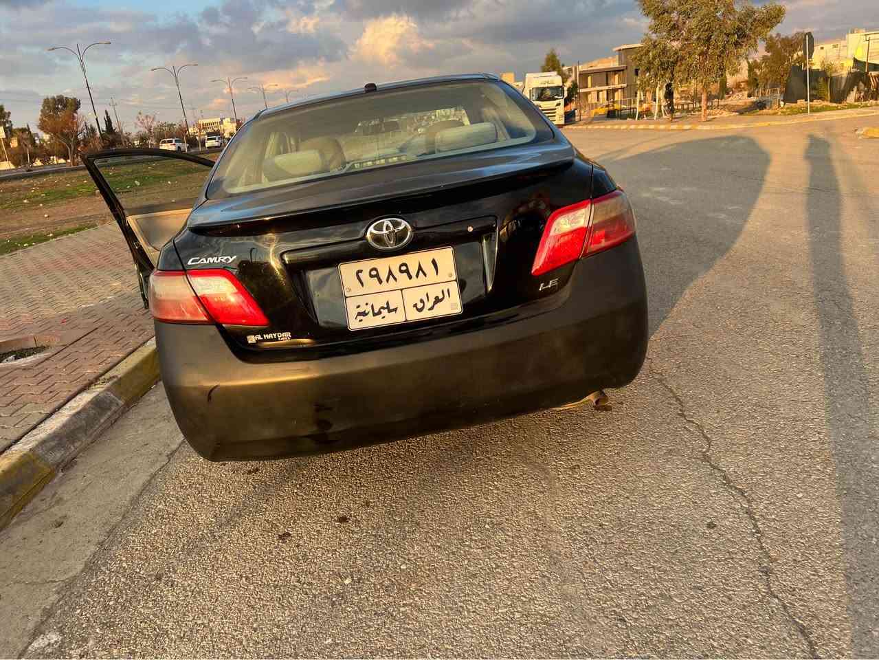 Camry 2009
مواسەفات  LE
گیر و مەکینەی بە شەرتە 
تونو تۆڵە 
سلایدە 
تەبریدی سارد و گەرم دەرەجە یەک
پاک و خاوینە
  چەملخ لای سەکنی بۆیاخە 

106 گەڵاو مەعامەلە
***********
*********** شمشمل, السليمانية

