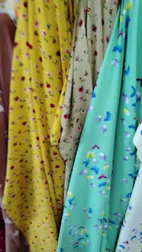 أقمشة كريشة طباعة فول 🤩 😍  واتساب 07711454665  #اقمشة #دمج_الوان #اهلا...