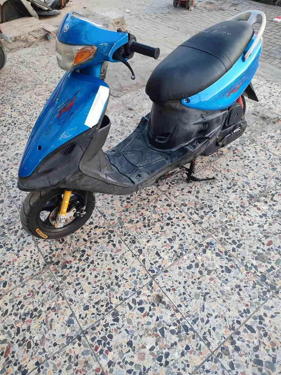 دراجه ماكس اللبيع 
مكينه ناعمه كلش 
سلف وهندر كهربائيات كلهه شغاله 
دراجه كل نقص مابيهه 
المكان البلديات 
السعر 400وبيه مجال قليل 
***********
