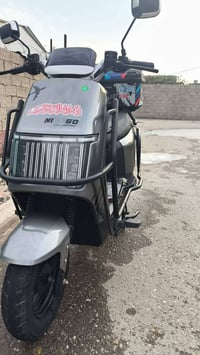 دراجه شحن للبيع السعر 750 وبيها مجال 07715457323