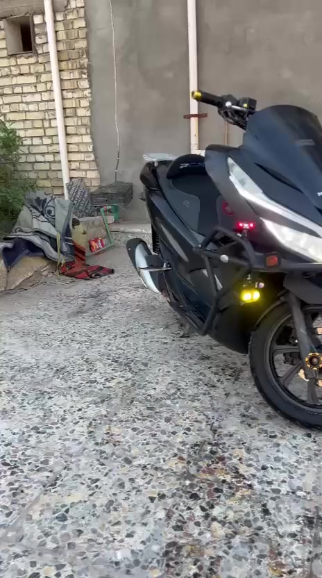 السلام عليكم بي سي اكس جيل الثالث مكفوله كفاله عامه من كلشي ماشيه 20الف  فول مواصفات درع بلاجكتور شاحنه تليفون مكينه مكفوله من كلشي مكان بغداد مدينه الصدر السعر 14ونص رقم الهاتف ***********
