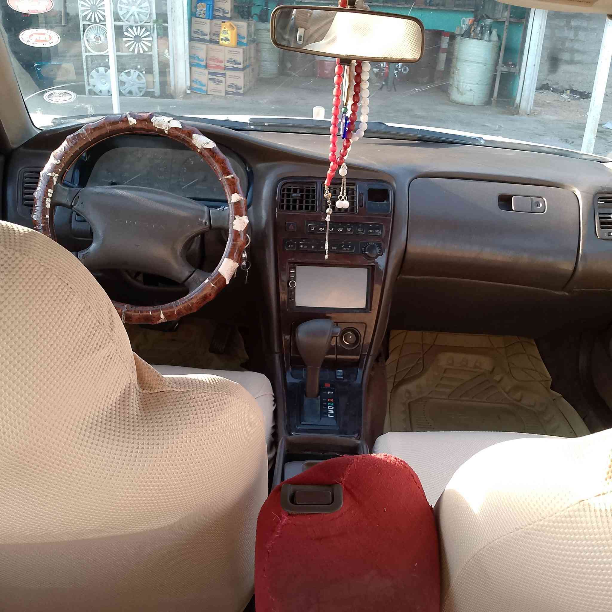 السلام عليكم كرسته للبيع موديل 93 سياره جهازه لخر حبايه  تبريد شغال كفاله من الكص والضربه و القويه و  نقل جثه كير ومكينه خير من الله رقم نكليزي مداور ثاني يوم رقم نجف السعر 65 وبيه مجال بصيط 
***********
