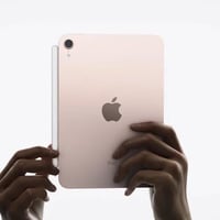 للبيع ايباد ميني 6   السعر 350 الف   مكاني بغداد السيدية   07722700854