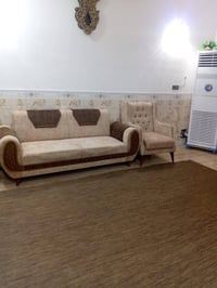 كنبة • أثاث