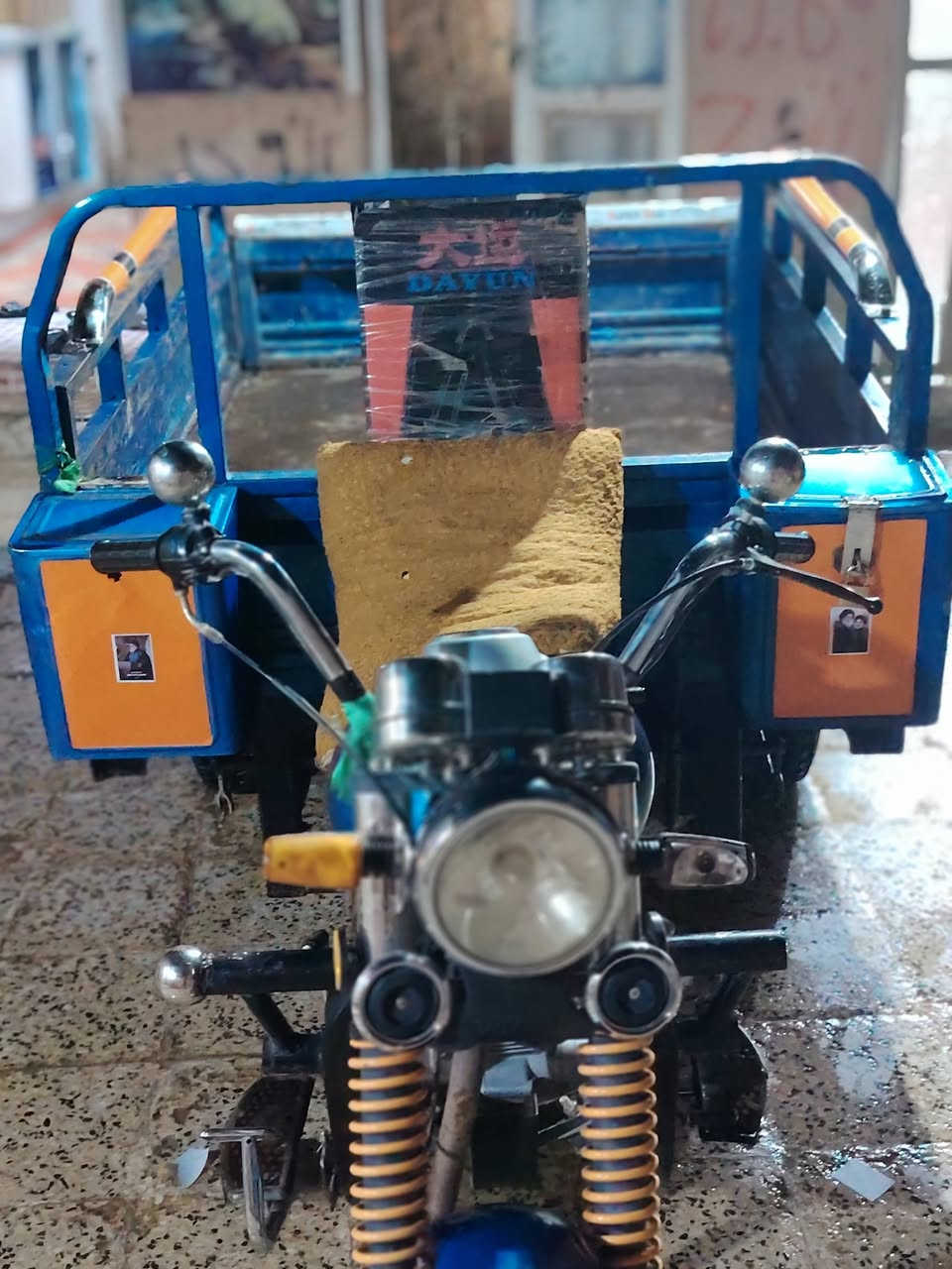 السلام عليكم ستوته موديل 2013. رقم ابيض العنوان كوت 
للاستفسار. اتصال علا رقم ***********
