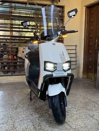 دراجه شحن SR للبيع جديده كلش برغي واحد ممفتوح بيه كهربائيات كله شغاله ...