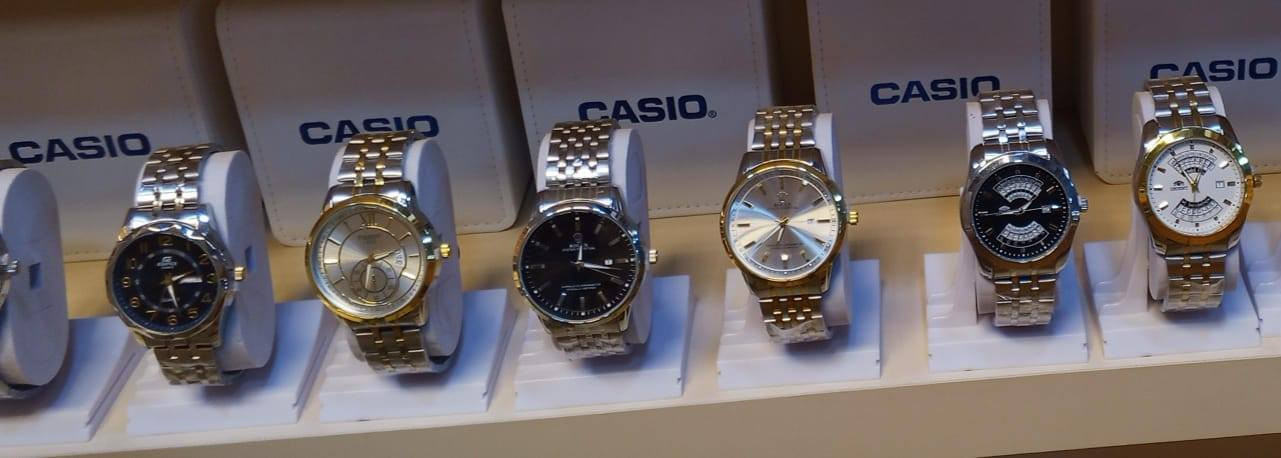 كل هاي الساعات الفخمة وي الرسمي والدشاديش
التوصيل مجاني لمناطق الرفاعي راسلونا على الخاص😍🚚


**إذا كنت صاحب هذا الإعلان وتريد حذفه لأي سبب، رجاءا أرسل رسالة إلى الدعم الفني**