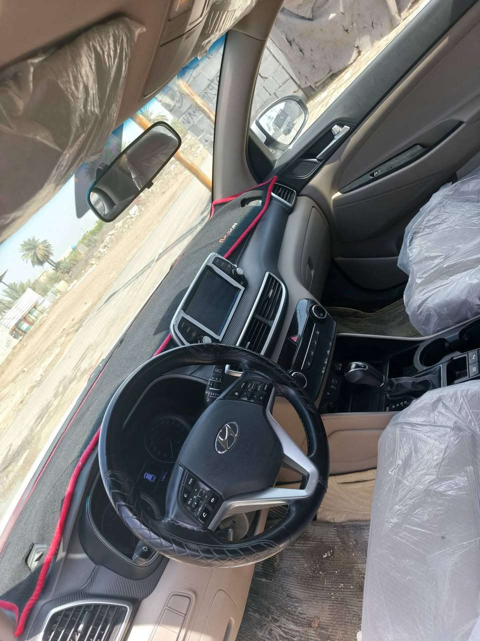 سلام عليكم توسان موديل 2020 كفاله عامه سعر 215 وبيه مجال رقم بغداد الدولي تحويل ثاني  ماشيه 93 مكاني بغداد
***********
