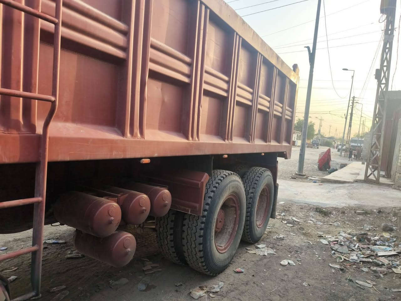 السلام عليكم للبيع افيكو قلاب رقم بغداد بسمي مكان سياره بغداد تقاطع النهروان استفسار ***********
