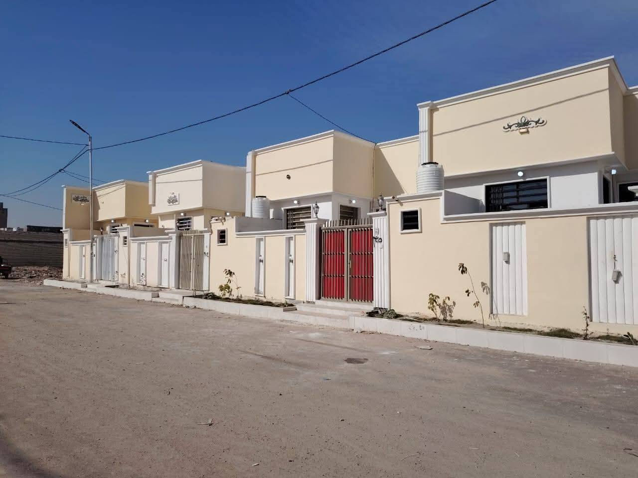 بيت للبيع مساحه 150متر  طابو زراعي سند 25 قرار محكمه 

بسعر 54وبي مجال قريب علا شارع 

عنوان البيت نجف مقابل ملحق قرية الغدير   تفاصيل 
غرف نوم 2صاله مطبخ  وصحيات وستقبال 

عنوان المكتب مقابل قريه الغدير عمود 262مكتب النور للعقار 
للاستفسار اتصل على ***********أو مراسله واتساب
