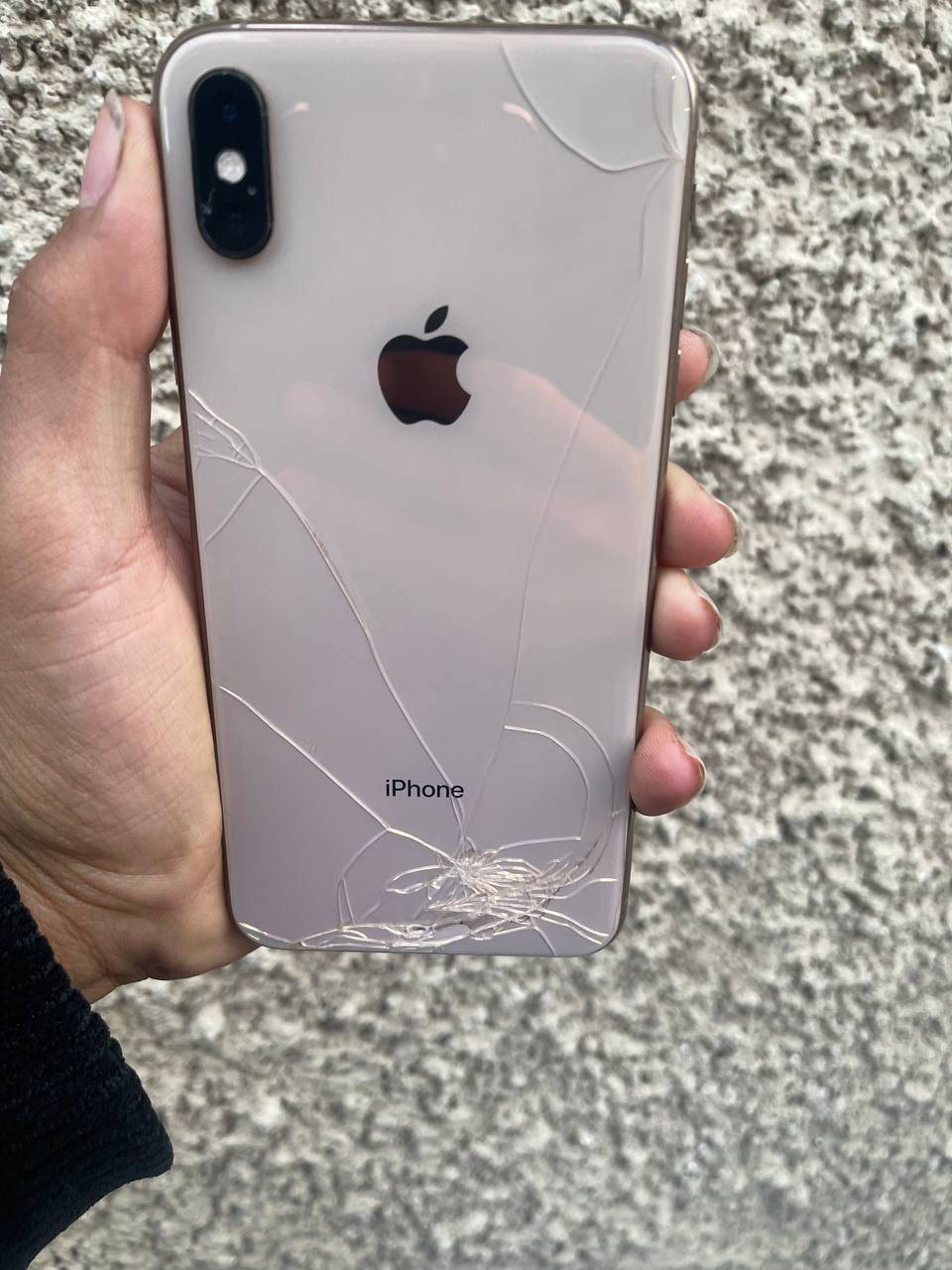 سلام عليكم اكس ماكس مبدل بطارية فقط كسر بل ضهر مثل مموضح عدكم ذاكره 256الجهاز فول نضافه السعر230بي مجال قليل ***********رقمي واكو مراسله خاص
