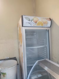 اغراض مطعم كامله تفاصيل داخل الفديو اغراض غلبيتها تركي المنشاء مستعمله...