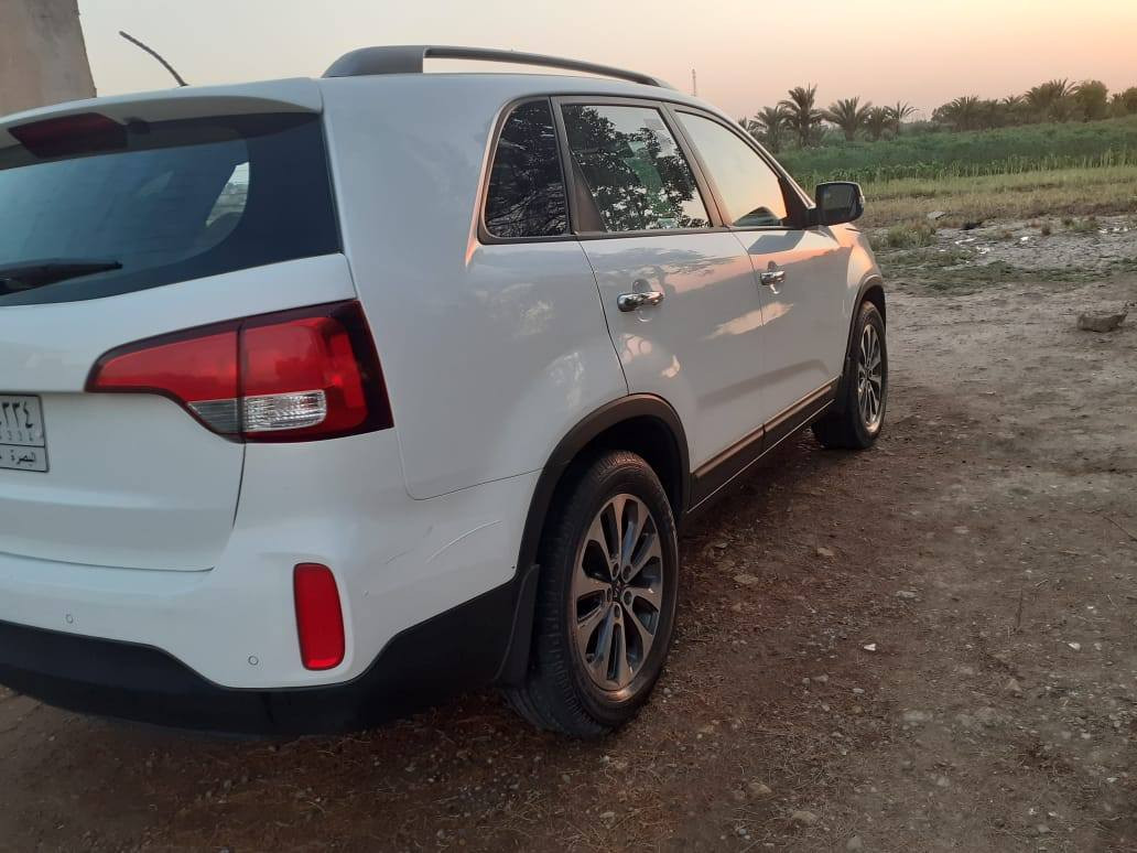 سورنتو 2014 كفاله عامه من صبغ او تبديل او بارد  رقم بصرة بأسمي سنوية مجدده  الل27
محرك ٤ سلندر 
٧ راكب
٣ قطع تبريد 
تحكم استيرن 
حساسات اماميه 
اشاير بالمري
بصمه
السعر175 ورقه وبيه مجال 
***********
