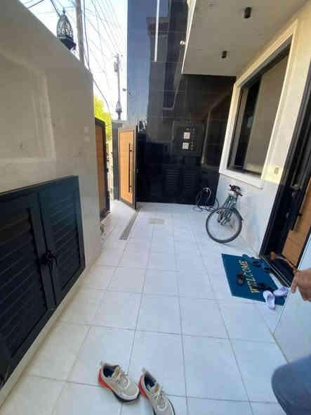 سلام عليكم ورحمة الله وبركاتة 
للبيع بيت بالغزالية مساحة 180 واجهة 9ونزال 20
بناء 2025 vip 
يحتوي على 4 غرف نوم طابق الارضي غرفة طابق الثاني 3 غرف نوم
بناء نظام رفت ارضية بورسلين درجة اولى 
انارة لد بالبناء 
الدرج بيانو 
شبابيك الالمنيوم عازلة للصوت 
شلال داخلي 
السعر 485 مع المجال 
عنوان البيت بالغزالية شارع البدالة خلف التجاري موقع كلش محترم من ناحية المنطقة مبلطة بالجديد  الخدمات رأس شارع المدارس متوسطة وابتدائية رأس شارع الثاني سوق المائدة

للاستفسار اكثر يرجى الاتصال:-
☎️***********☎️ابو مصطفى
☎️***********☎️

#الطائي للتسويق العقاري   ⭐️ موقعنا  شارع المشجر تعبر الملعب على اليمين 📍
