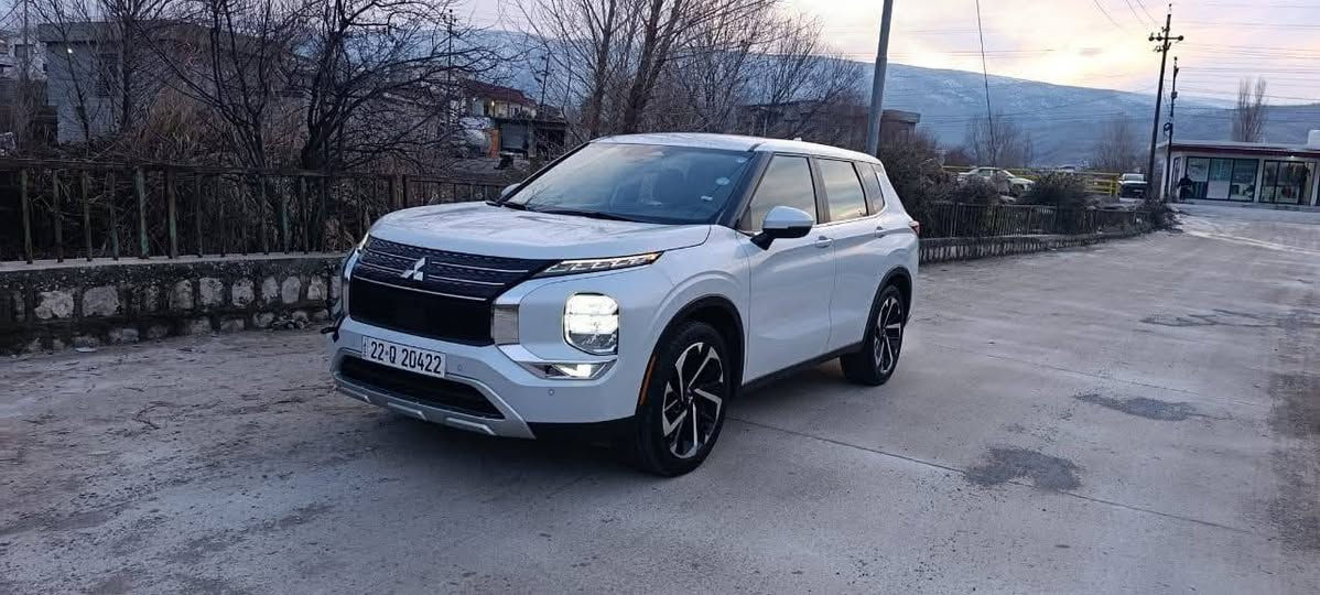 Outlander 2024 se
مواسەفات امریکی بێ سبوغ تەنها کەمێک پیدی ئاڕی هەیە بێ شوخت و قەپوقۆپە نمونەیە لە جوانی 
بدون سبغ بس بها قلیل پیدی ار

ئوتو هولد

پێنج کامیرا

سندوق شفت

کوشن هیتر

سێ ڕێز کوشن ( ثلاث مقاعد)

شحن وایرلێس

کارپلەی

جی پی ئێس

ڕادارات امامی خلفی جانبی 

کوشن شامو 

حساس خطوط طريق

عنوان اربیل                        واتس اب ***********

***********
