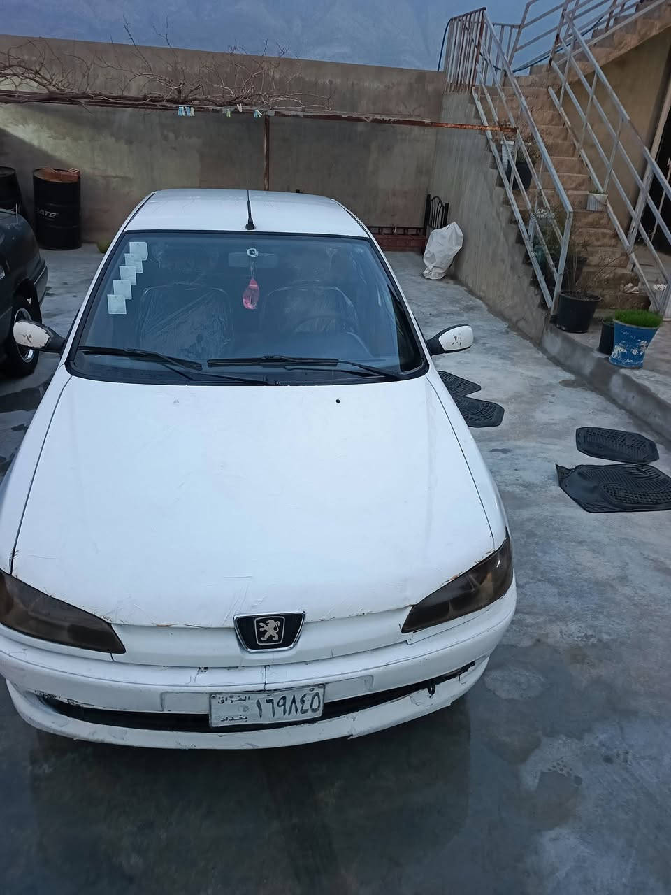 بیجۆ 2001   فەڕەنسی
گێڕ مەکینە بەشەرت  ئاڕم پلاستیک سلێمانی 
بەشەرتی ئاڕمو ئەوەلیاتو بڕاوە 
هەموو گیانی بەشەرت 
پارەی علوجێک    
19 گەڵا   مەجال 
***********     ڤایبەرو وەتس ئەپی لەسەرە
