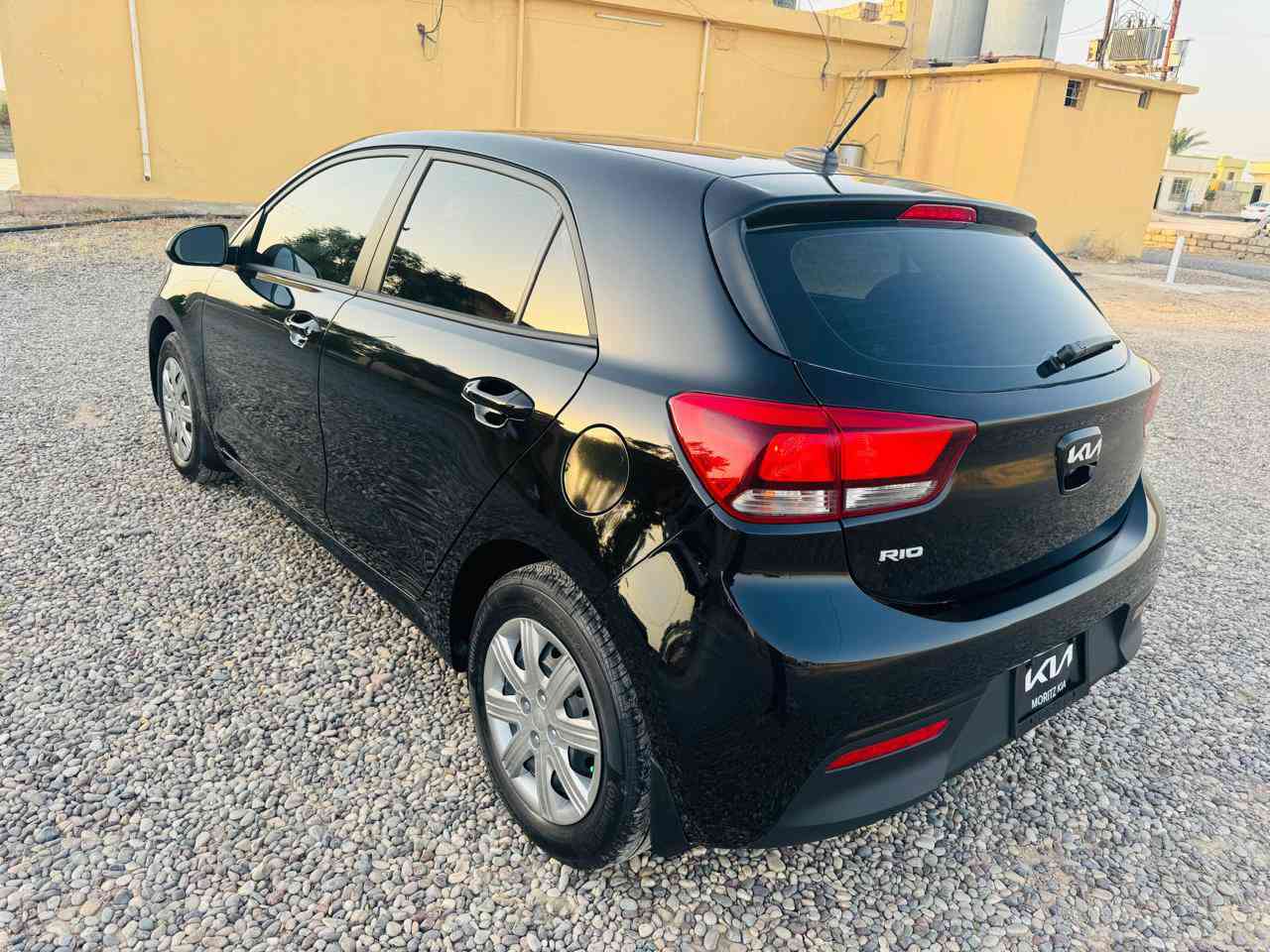 كيا ريو هاش باك موديل 2023
لون اسود ماشية 26 
نينوى معوقين دولي باقي سنتين تصير حرة شرط الوكالة
نظافة فووول 
سيارة عائلية اقتصادية حيل 
ما ناقصها أي شيء جاهزة 
كلها شركة 
ضررها بونيد مبدل جديد 
وبارد خفيف برأس الچامرلغ
بدون دواخل شرط 
السعر 110$ 
المكان :- الشرقاط 
الاتصال عالارقام 
***********
***********
