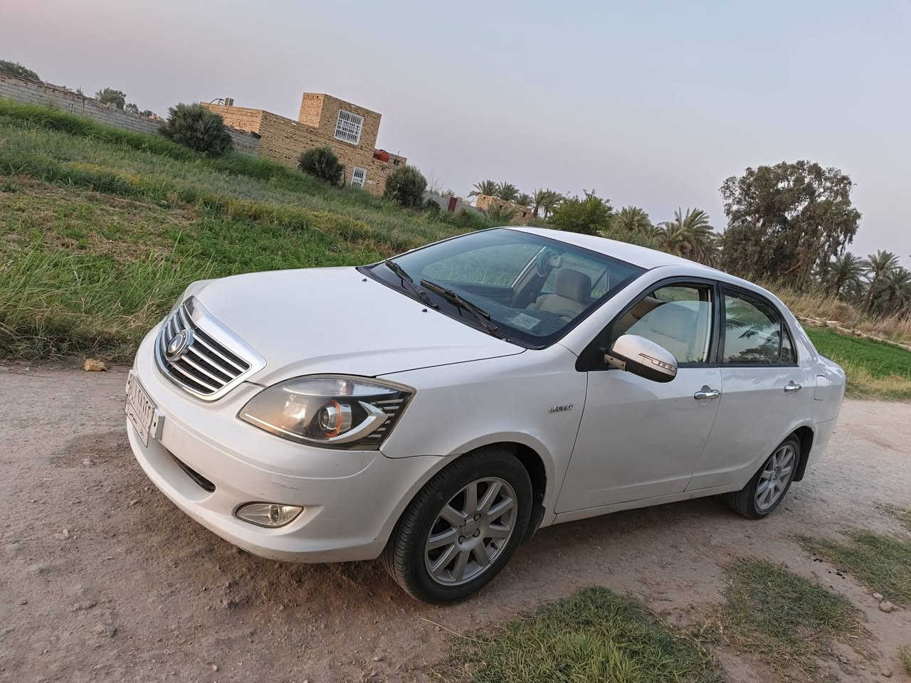 سلام عليكم جيلي موبل 2013 بابل مكفولة كفاله عامه من صبغ وضربه ماعدا الهلالات بيهن صبغ تحويل مباشر العنوان الديوانية عفك سعر 53/ ***********/***********
