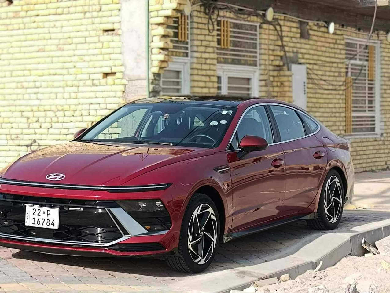 من رخصة الادمن للبيع سوناتة 2024
فول مواصفات 1/1
بصمة
بانوراما
كشنات تدفئة 
كشنات كهرباء
رادار امامي خلفي جانبي
تشغيل عن بعد
بعد بيها هواي مواصفات حادث مرفق بالمنشور بدون ايرباك بدون تبديل 
صبغ جاملغ وباب بدون تبديل 
رقم اربيل بأسمي 
مكان السيارة بابل 
السعر 204 بيها مجال 
***********
