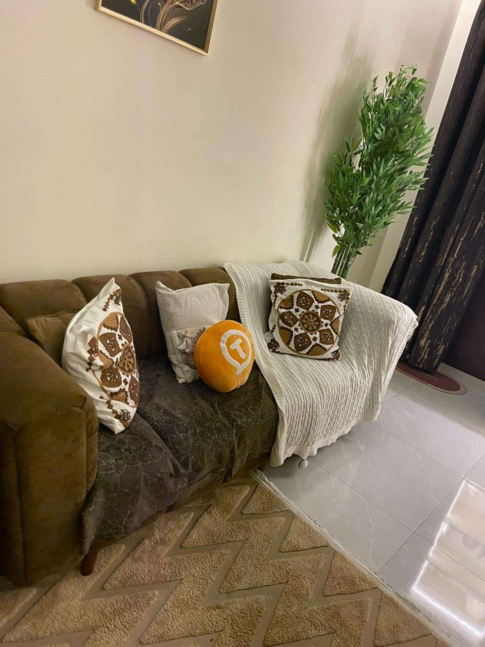 عندي هذه التخم البيع السعر عل خاص هذه الرقم بي واتساب ***********
