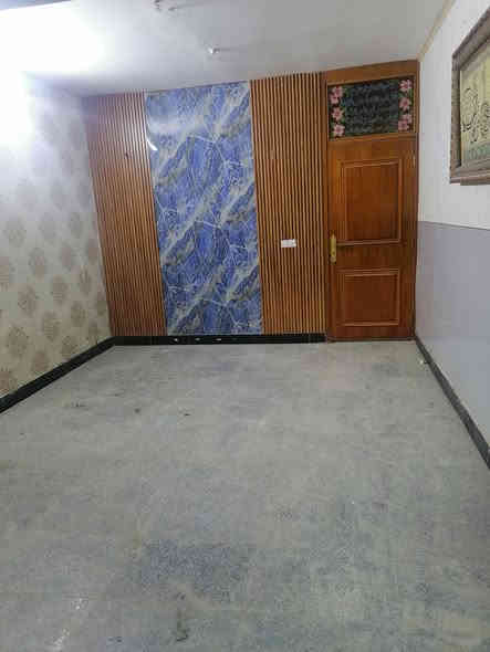 السلام عليكم يوجد مشتمل للبيع مساحة ٨٠متر واجهة ٤يحتوي علىَ صالة ومطبخ وخدمات جوةوفوك ٢غرف نوم موقع ممتاز شهداء البياع خلف مطعم المسرة قرب شارع العام الاستفسار على هذا الرقم ***********
