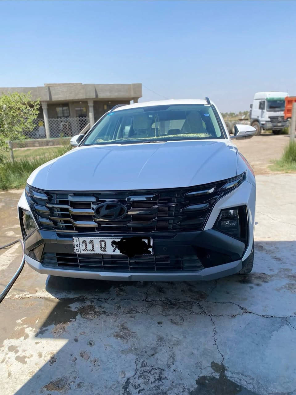 سلام عليكم توسان موديل 2025 خليجي كفاله عامه اخت زيرو ماشيه 4:500 موصفاتها معرفه خليجي شاشه متصله بصمه تشغيل بصمه  باب تشغيل على بعد  كامره/ فول موصفات من عدى فتحه  سعر 230 ورقه بيها مجال شيً بصيط رقم سياره بغداد مكان سياره بغداد ابو غريب / *********** / ***********
