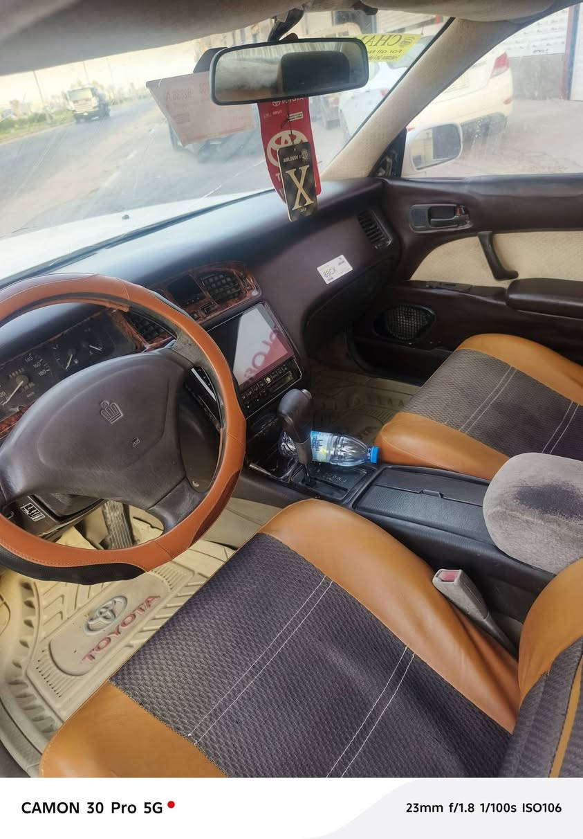 السلام عليكم كراون بطه مديل 2000
السياره كفاله من كصه ونقل جثه واصوليات
كير و مكينه 3000ديكو كفاله شرط الفحص
تخم تاير جديد حداده اماميه استوني شاده
السعر 43 تبريد نقصه بس بواري وغاز 
العنوان البصره ابي الخصيب مقابل صناعية حمدان
***********
***********
