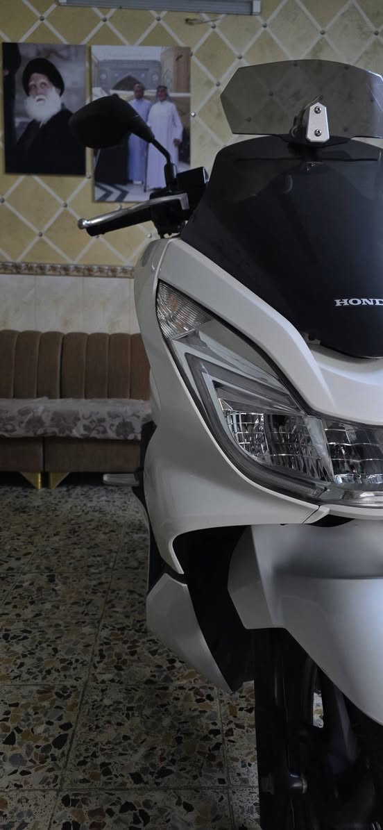 Pcx مرقم بغداد
Pcx الجيل الثاني 
مرقم بغداد وراد يابان شاصي kf مكينه 150 مكفوله من كلشي  جيب وياك فيتر وفحص دبل اسويج حساس ازدحام الدراجه بأسمي  السعر ٣٤ $ 
بغداد الحبيبيه ***********
