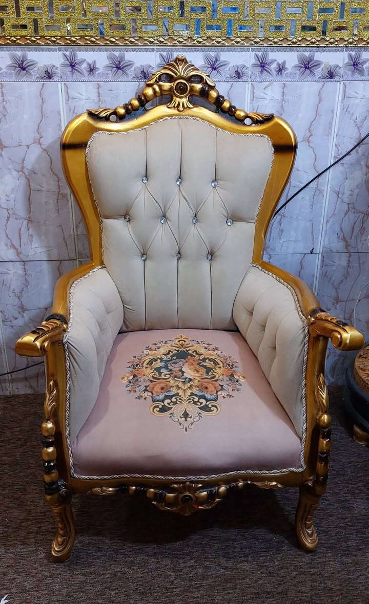 تخم زان تركي عشر مقاعد سعرة ٨٥٠ بغداد الشعب ***********
