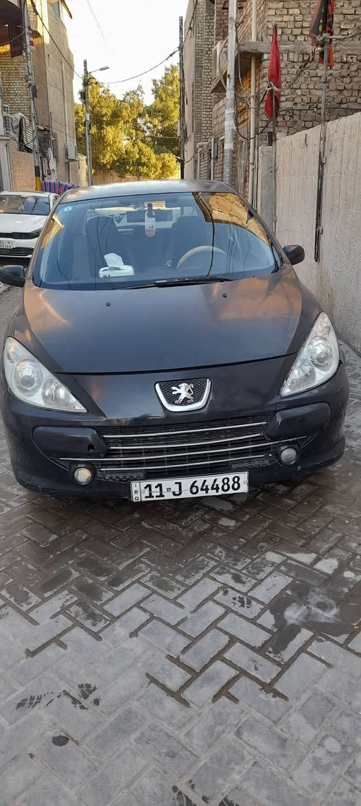 السلام عليكم بيجو 2006 سنوية ل29 هزة جديدة باسمي ب40 وبيها مجال مكان مدينة الصدر الاولى   ***********
