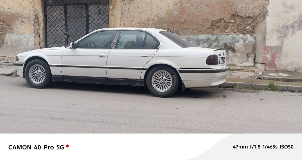 السلام عليكم سيارة كاسحة موديل ٩٥حجم ٧٣٠اصل سنويةوبليته سيارة صبغ شركة بيها لواحظ سيارة حدادية نضيف تواير نص عمر ناقص دوشمة فقط محرك كير بحالة جيدة بيع مستعجل سعر ٤٥ورقه بيها مجال بيع فقط مراوس ماترهم للاستفسار عالرقم بي واتساب) ***********
