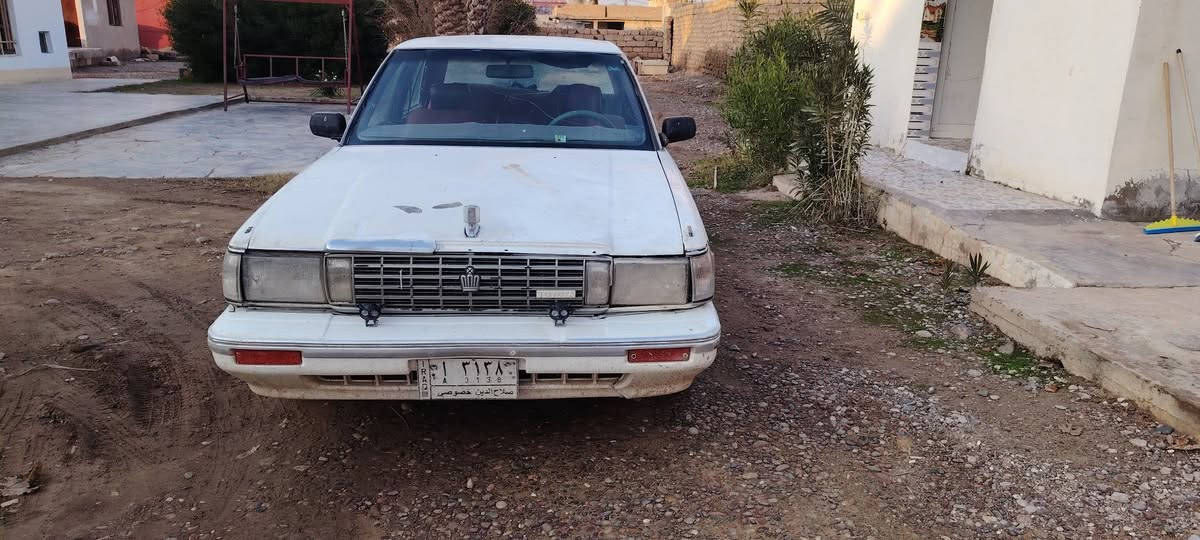 السلام عليكم
عندي سياره سيدان موديل 1991 للبيع سياره جاهزه مجهزه سنويه نافذه 2025/10/1
شرط التحويل صدرها نص عمر تايرات نضاف مصبوغه عام بيها خياسات بالجنطه السعر المطلوب عليها ٤٤ ورقه و بيها مجال شي قليل اذا مو شراي بلا زحمه لا تبزعني
هاتف ***********
