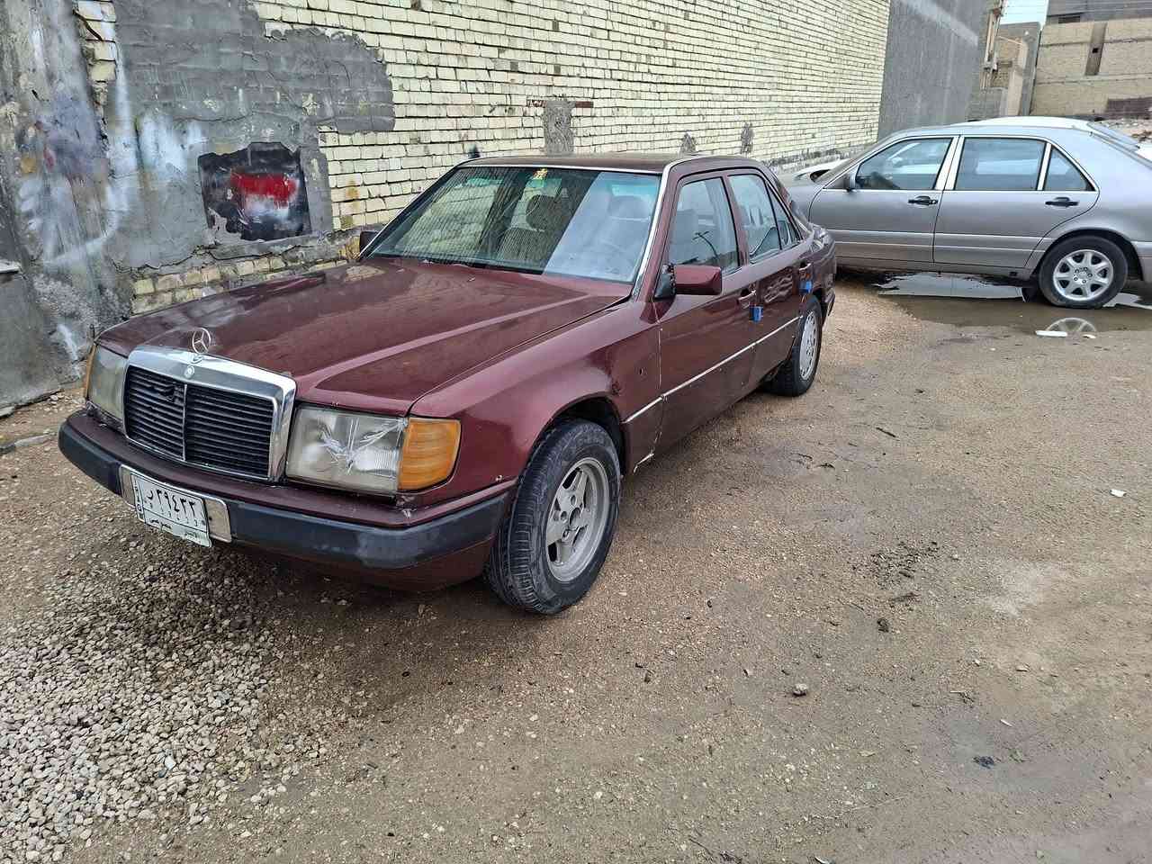 مارسيدس دب مديل ١٩٨٧ رقم انبار الماني سنويه عظم عاج محمور كير ومحرك بطه مكفولات قواعد دبل بلاد سعرها ٢٥ وبيها مجال مكانها كربلاء حي النصر ***********سعرها ٢٥
