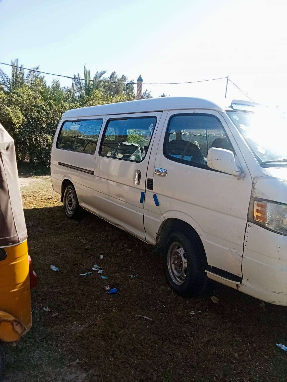 سلام عليكم جنبي  ١٥   بسمي مداور ثاني يوم رقم بصره   نكليزي مصفره من كلشي  مكينه وكير وكسن مكفولات كشر مكفول من صبغ وضربه القويه بيه طخه ب سيطه حداديه تخم تاير دوشمه كهربائيات كله شغاله سعر ٨٠ وبيه مجال مايعجبك سعر اعبر المنشور   مكاني ناصريه قضاء رفاعي ***********
