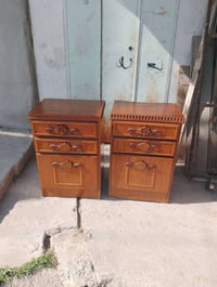 كمودين • تخت • موصل رشيديه